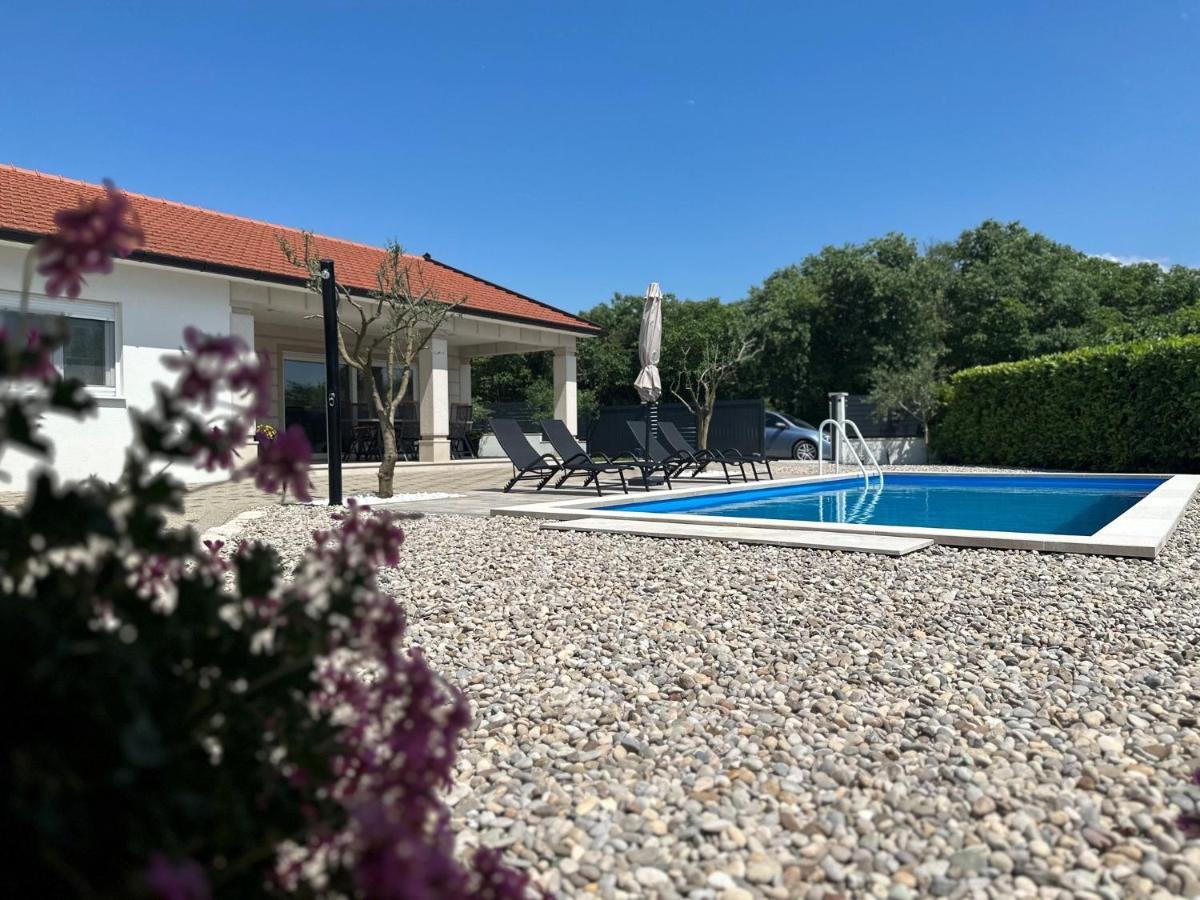 Villa Antonija 루브스키 외부 사진